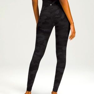 LULULEMON BLACK CAMO LEGGINGS